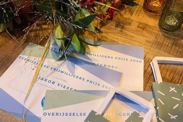 De Overijsselse Vrijwilligersprijs uitgereikt in gemeente Rijssen-Holten